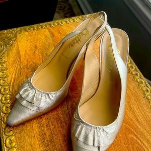 ⭐️⭐️⭐️ BUTTER MADE IN ITALY SIZE 9 KITTEN HEEL ⭐️⭐️⭐️